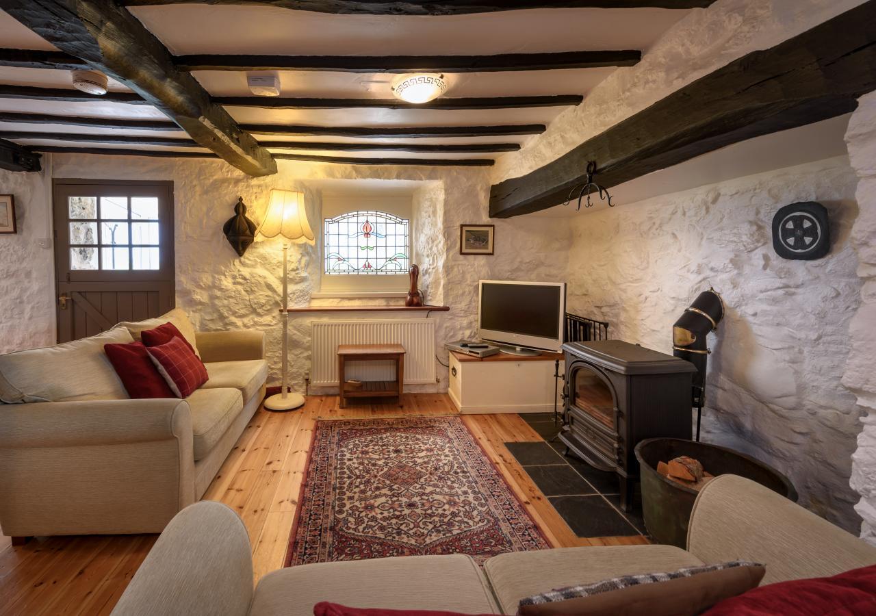 Ysgubor Bach Villa Абърдарън Екстериор снимка
