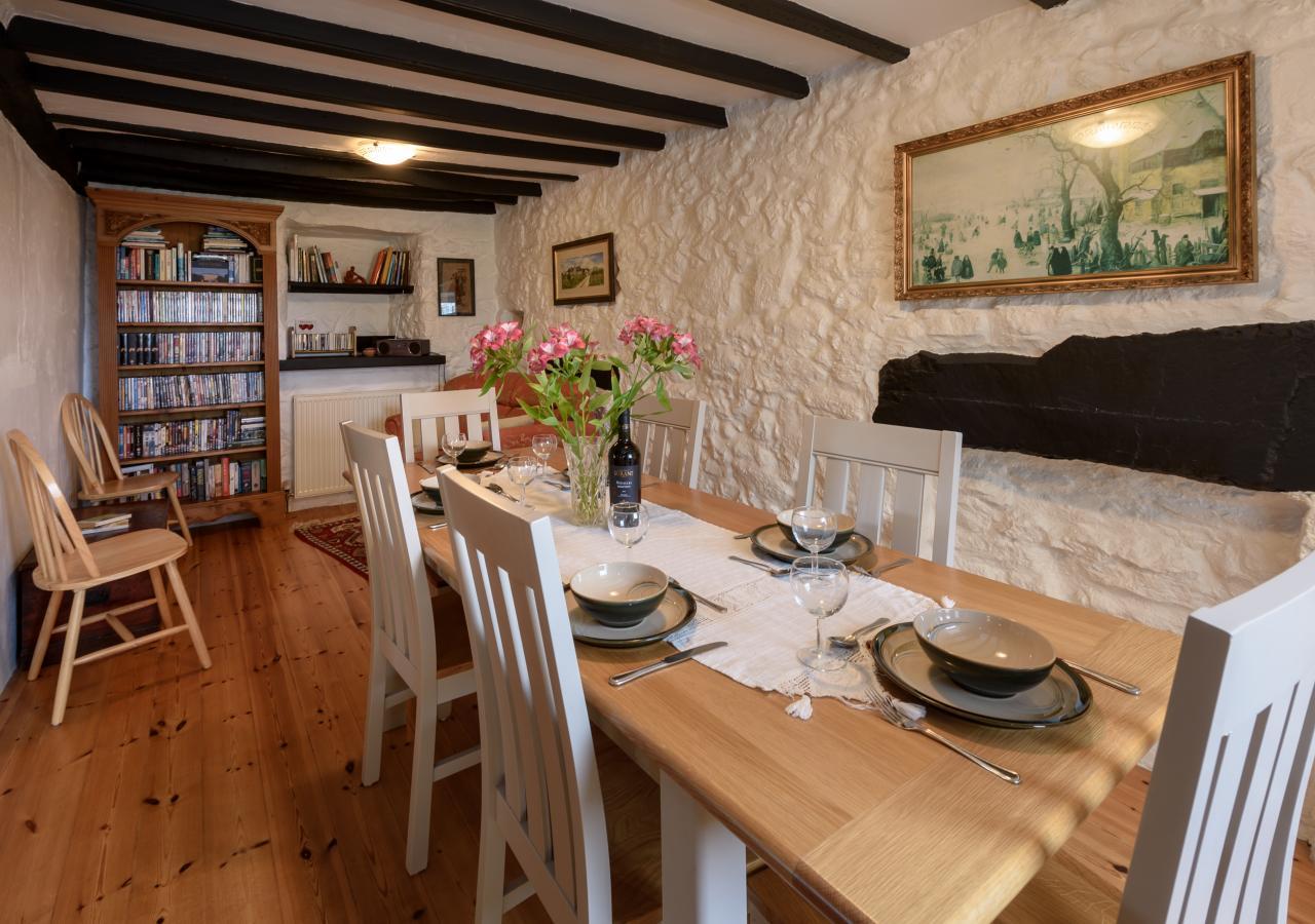 Ysgubor Bach Villa Абърдарън Екстериор снимка